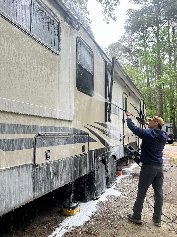 RV exterior wash in Williamsburg